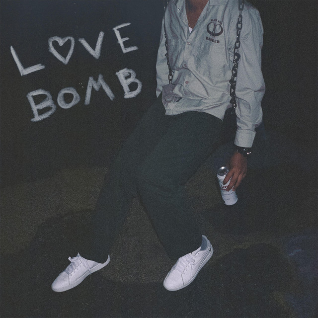Single: Paradise Blossom – Love Bomb