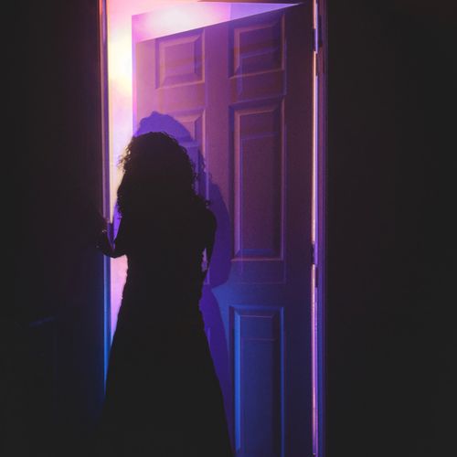 Single: Libby Ember – I’ll Stand in the Doorway
