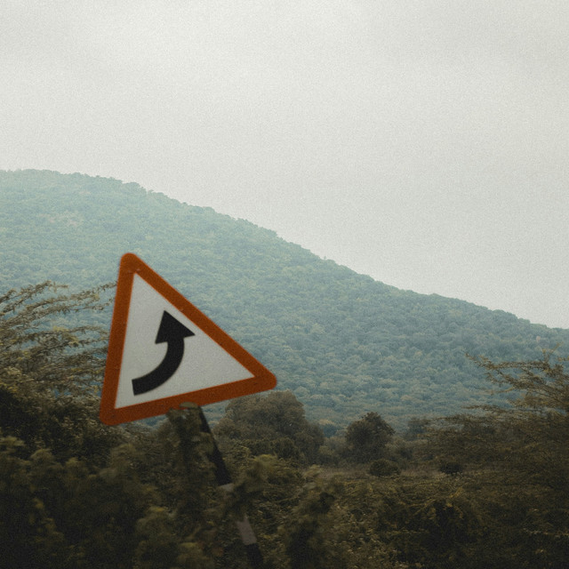 Single: Psychic & Wellbeing Event – Uphill
