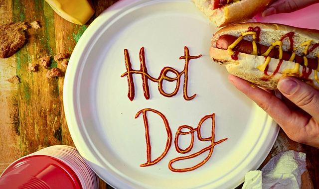 room service hot dog single cover