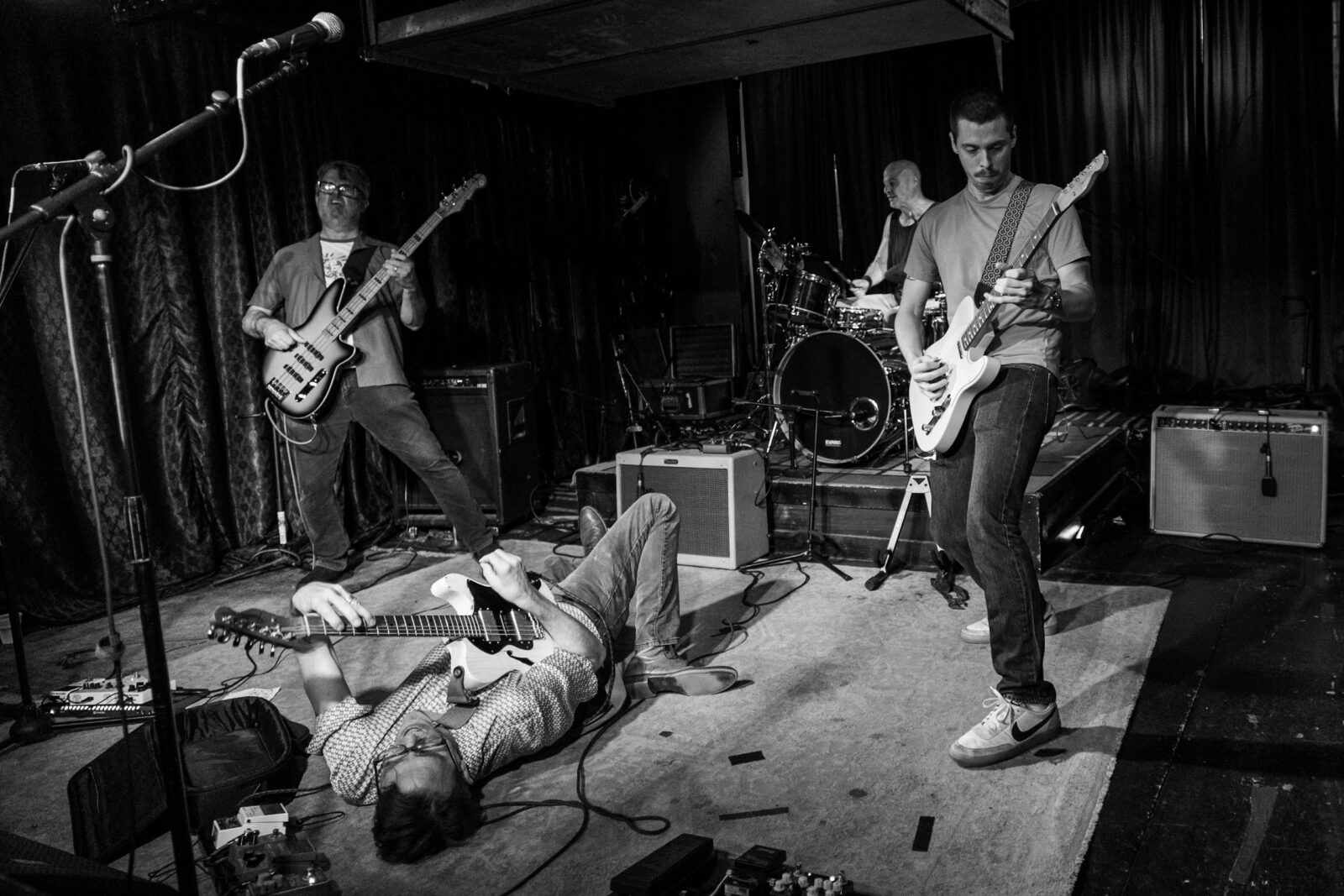 EP: The Grawks – Magnificent Little Deaths